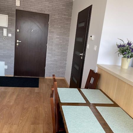 Komfortowe Studio 52 M2 W Centrum Grojca Grojec  Exteriör bild