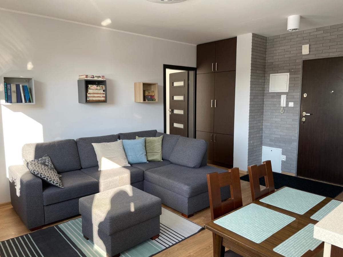 Komfortowe Studio 52 M2 W Centrum Grojca Grojec  Exteriör bild