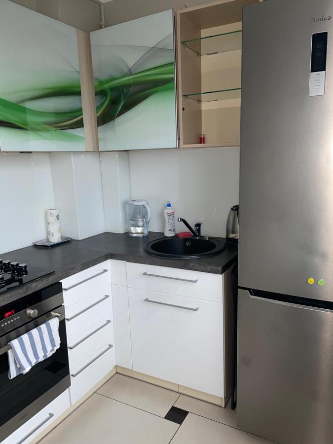 Komfortowe Studio 52 M2 W Centrum Grojca Grojec  Exteriör bild